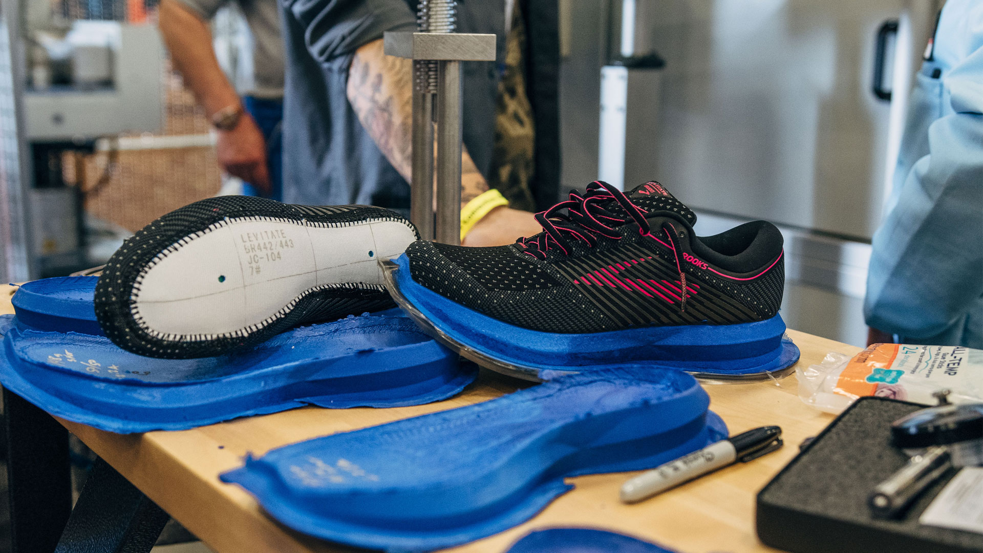 ماکت سازی و قالب سازی کاپیتان | ساخت انواع قالب تزریق مستقیم در تهران